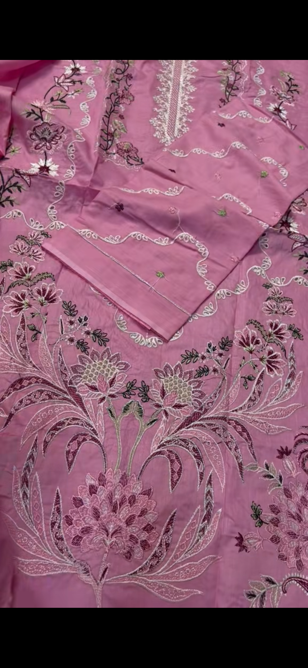 Aneela’s Luxury 3PC
