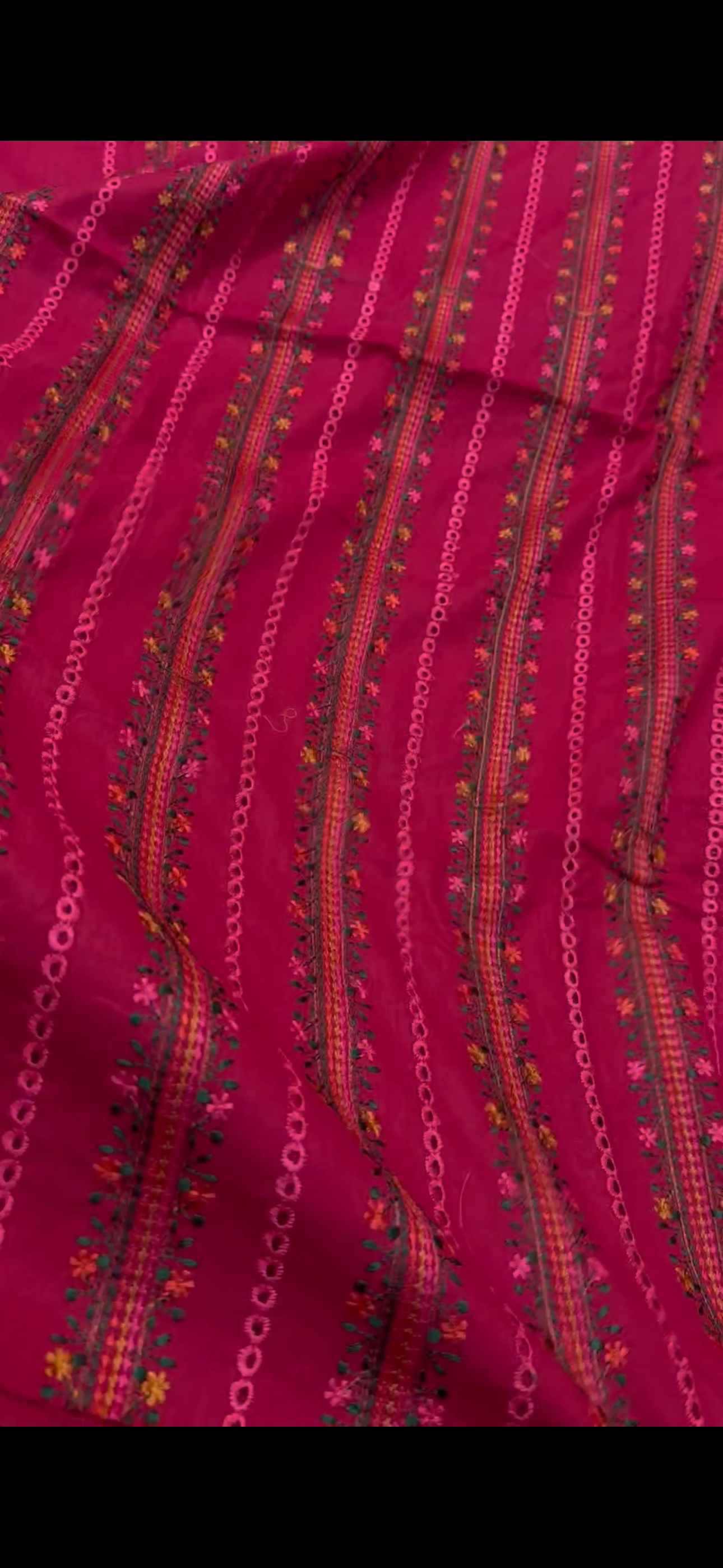 Shocking pink chicken Kari Luxury