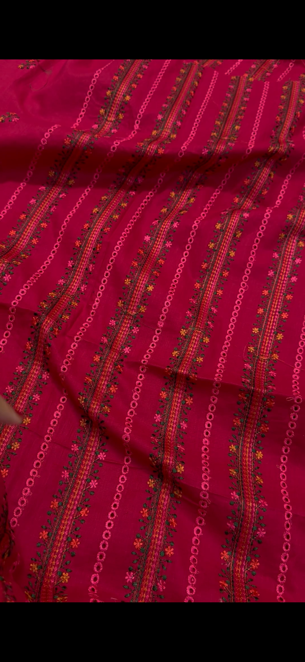 Shocking pink chicken Kari Luxury
