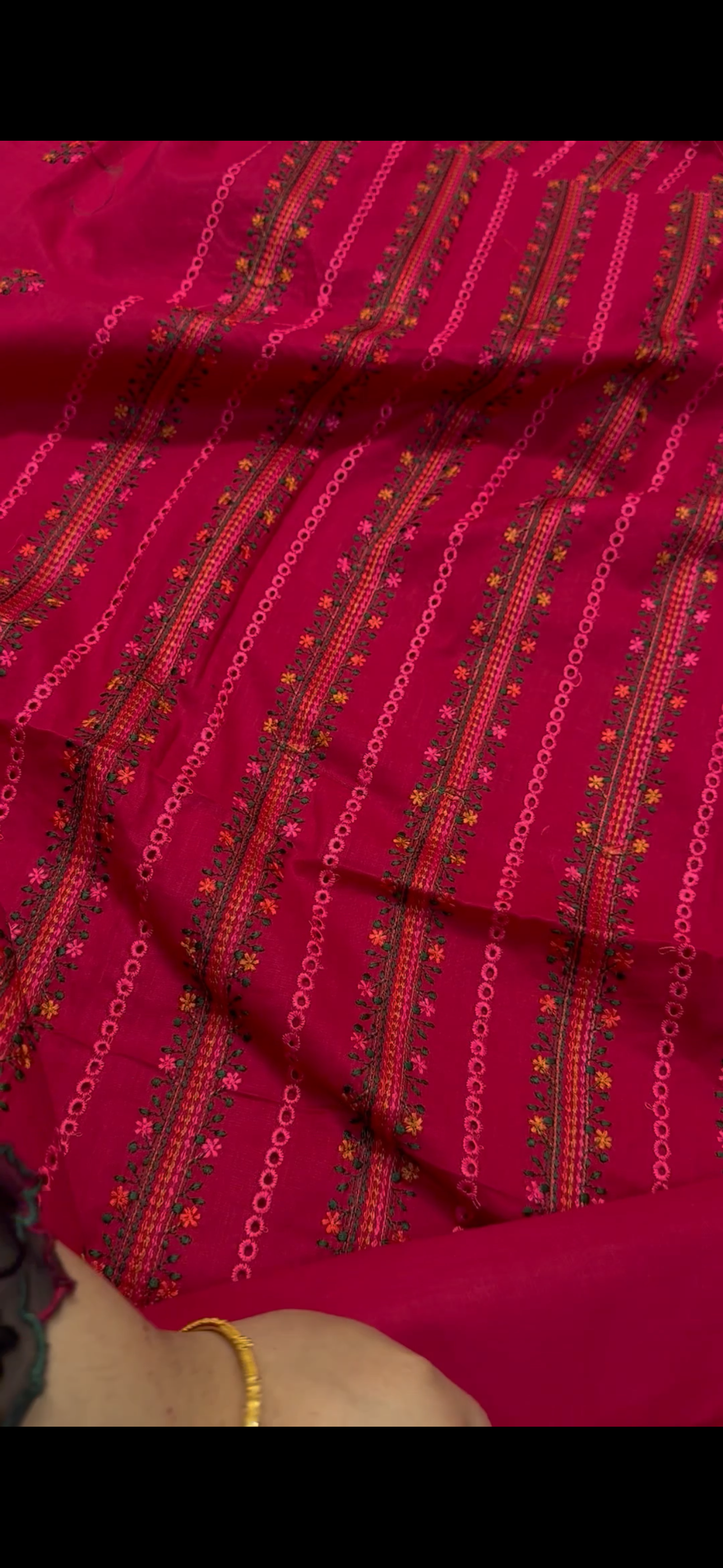 Shocking pink chicken Kari Luxury